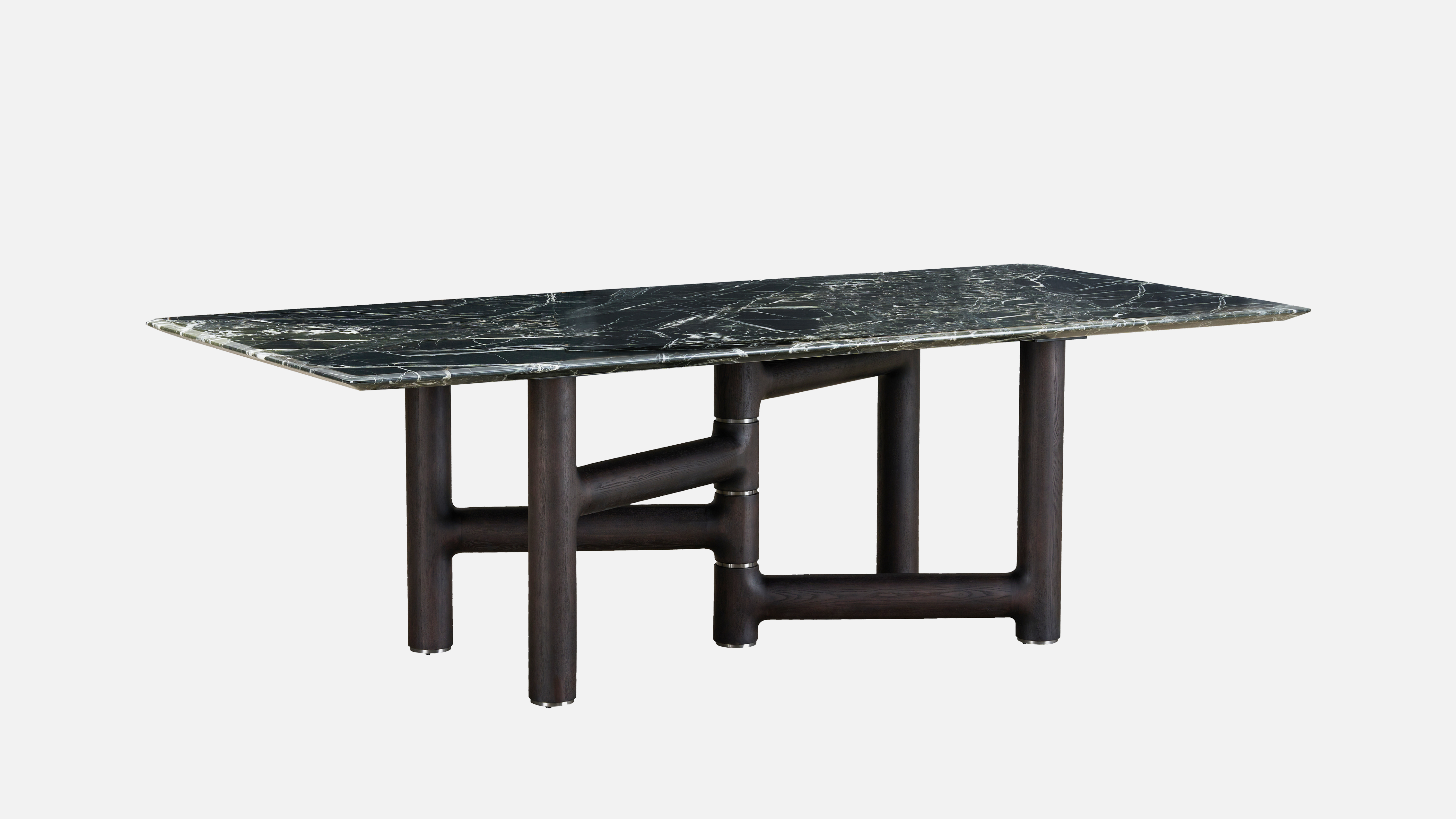 餐桌 / DINING TABLE